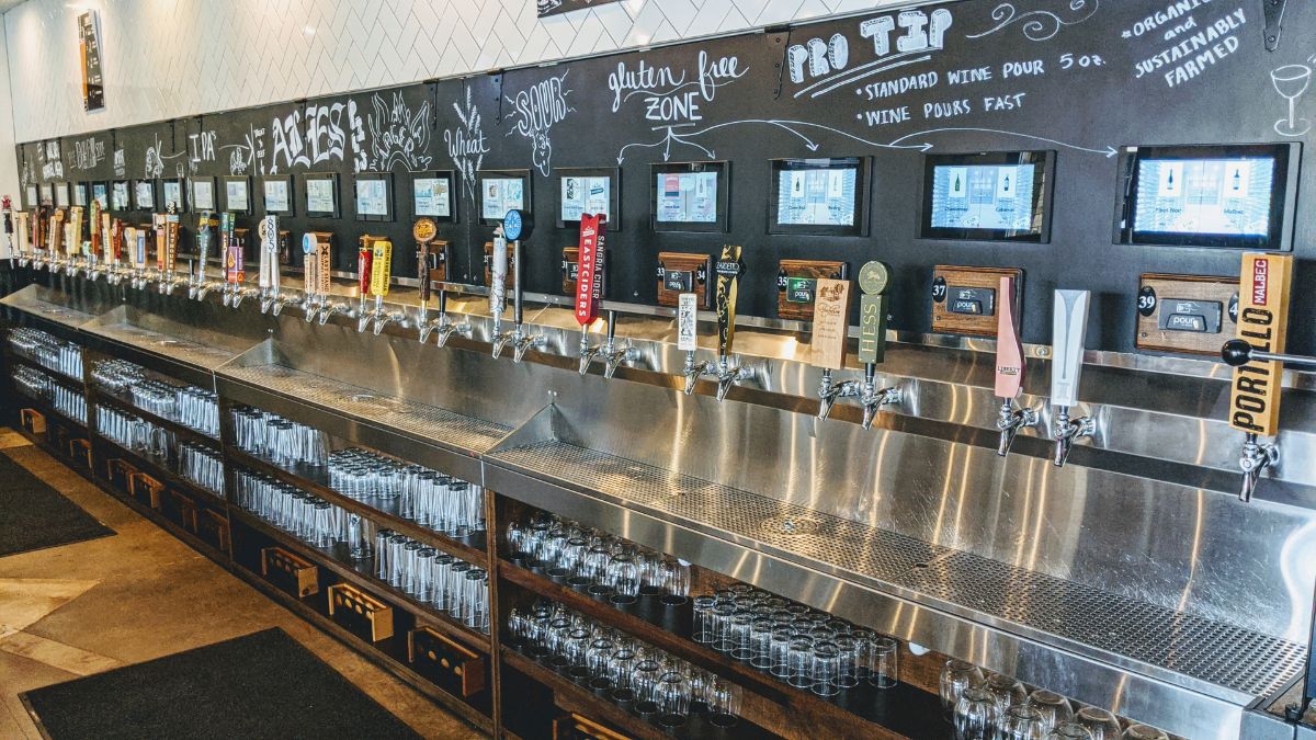 In the unprecedented times of the COVID-19 pandemic, a restaurant operator in Florida was able to increase their sales by more than 500% with PourMyBeer's self-pour technology even at 50% reduced capacity.